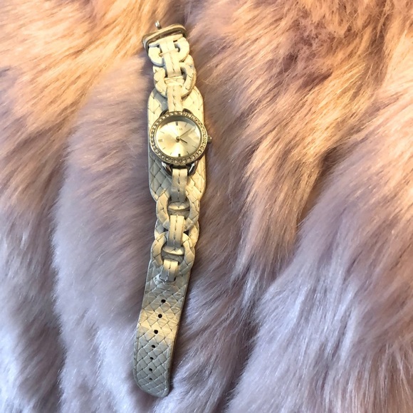 RARE montre Guess, bracelet en cuir tressé - Picture 1 of 3